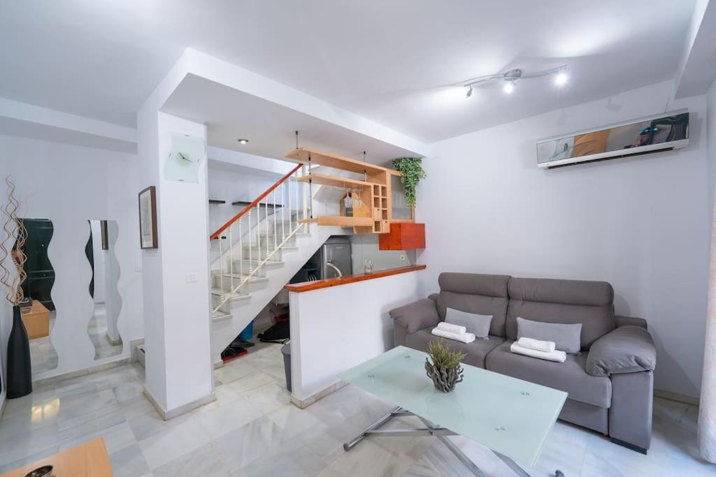 Apartamento Junto A Las Setas De Sevilla Exterior photo